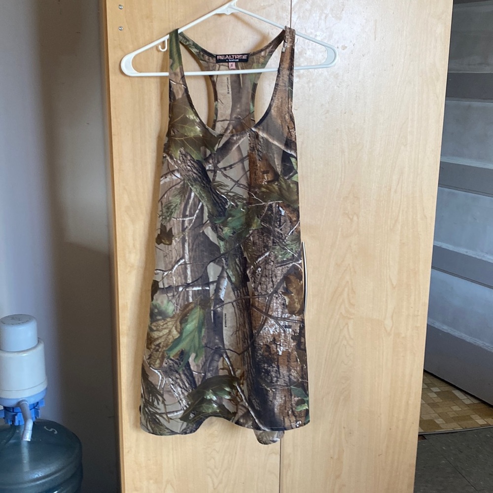 Real tree size small night shirt